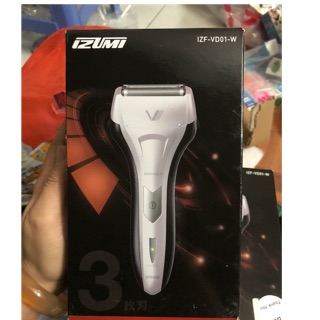 Máy cạo râu 3 lưỡi Izumi Moder IZF- VD01- W Nội địa nhật bản