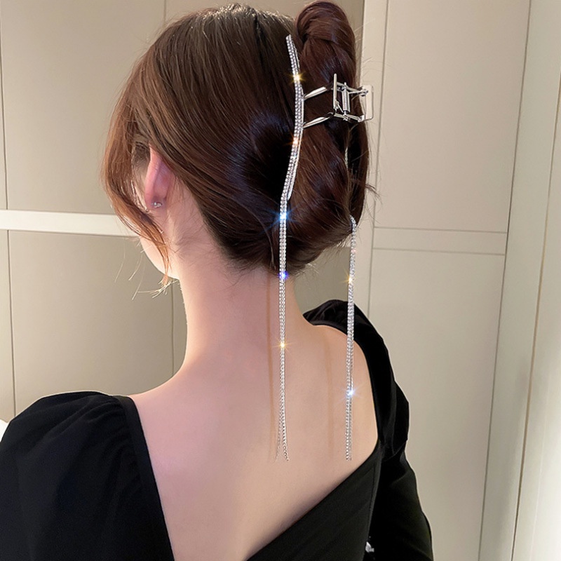 Kẹp Tóc Cá Mập Đính Đá Tua Rua Lưng Bằng Kim Loại Thời Trang 2022