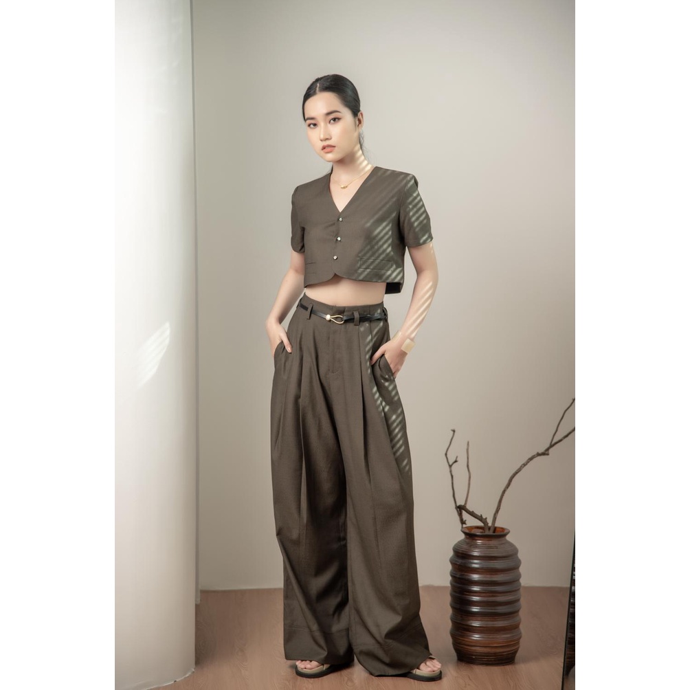 CoNIN - Áo croptop tay ngắn