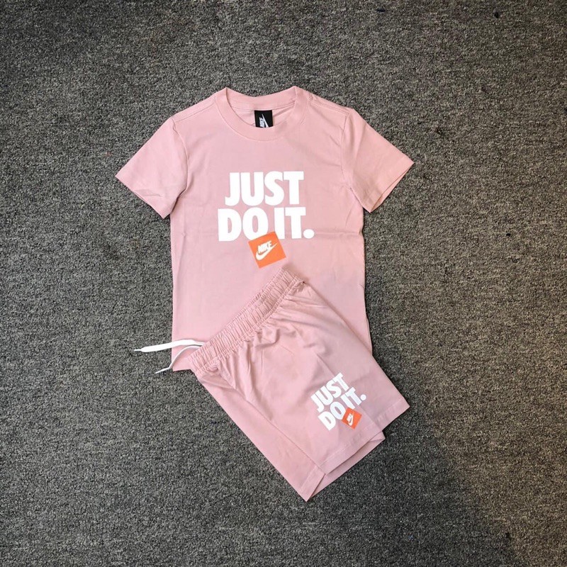 SET NIKE 3 MÀU : ĐEN TRẮNG HỒNG CHO BÉ YÊU