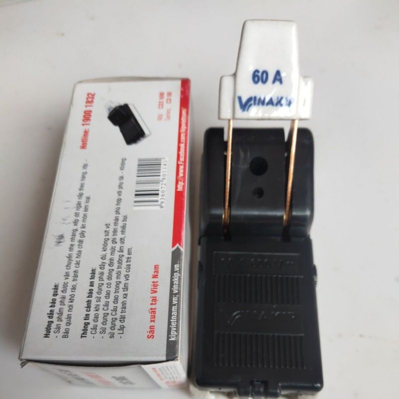 Cầu dao đế sứ 2P  60A 600v Vinakip cực đúc mã: CD2 60Đ