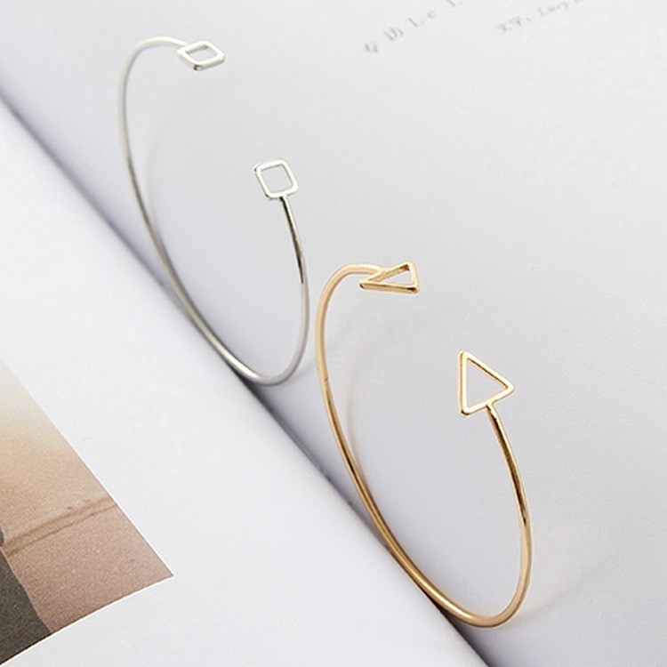 Vòng tay hợp kim mở nhỏ xinh dễ thương dành cho nữ | BigBuy360 - bigbuy360.vn