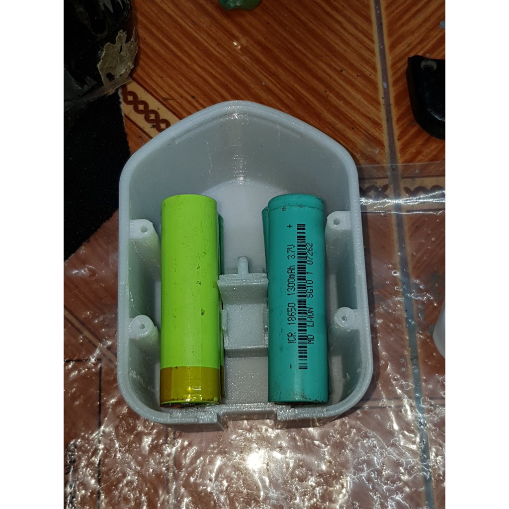 Vỏ pin Hitachi - 8 cell pin 18650