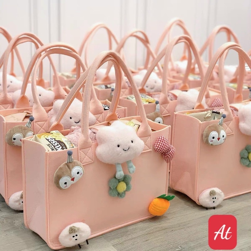 Túi Xách Tote Họa Tiết Hoạt Hình Dễ Thương