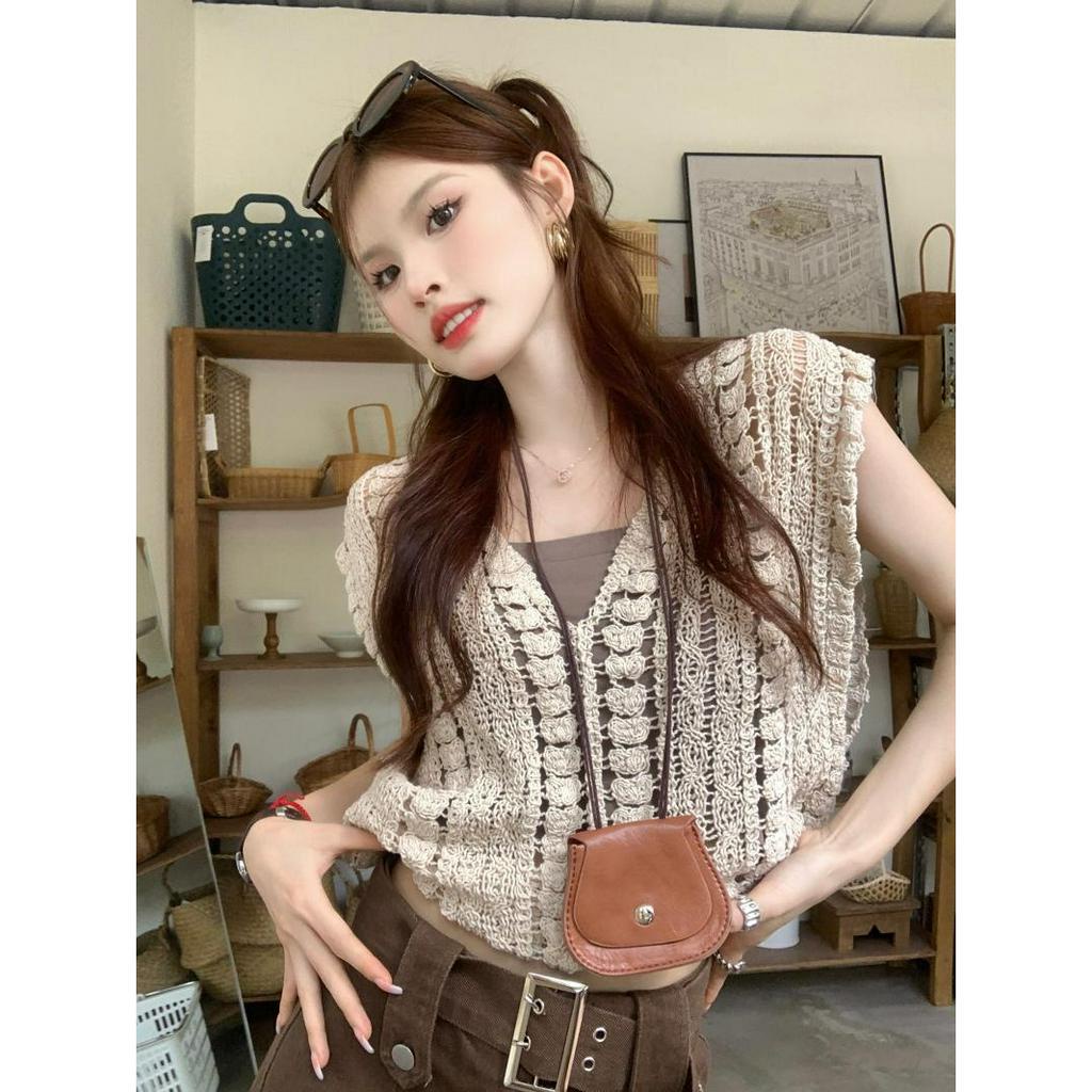 QKOOLE Set Đồ 2 Món Gồm Áo Hai Dây Dệt Kim Cổ Chữ V Khoét Lỗ Dáng Ôm Thời Trang Cho Nữ