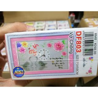 Tranh đính đá đồng hồ vợ chồng df803