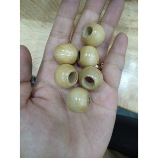 hạt gỗ to 1,8cm lỗ 1 cm