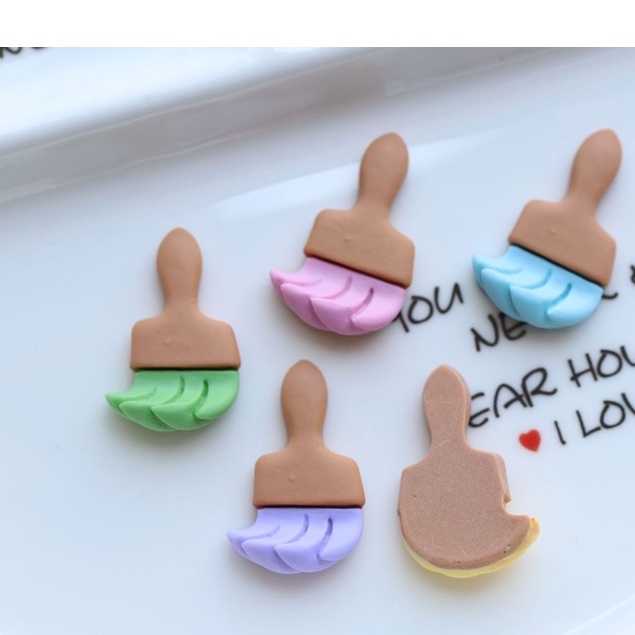 Charm (C166) slime/ Dụng Cụ Charm Trang Trí Hình [Ko Keo &amp; Nút] Cây Cọ Sơn - 2.0 cm x 3.1 cm - 01 Cái