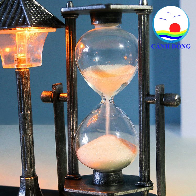 Đựng bút đồng hồ cát đèn phát sáng phong cách cổ điển