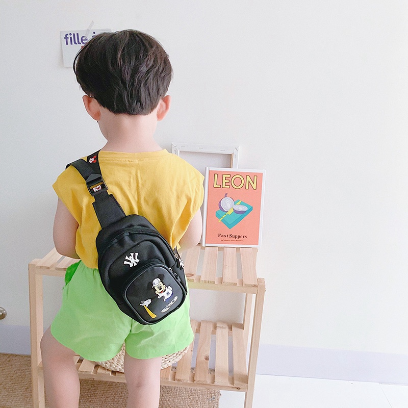 Túi đeo chéo phong cách cá tính dành cho bé