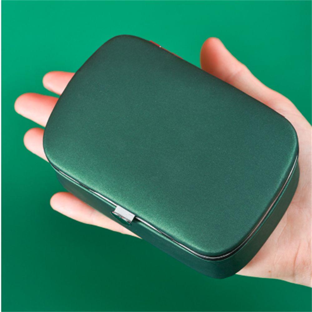 Hộp Đựng Trang Sức Tiện Dụng Khi Đi Du Lịch