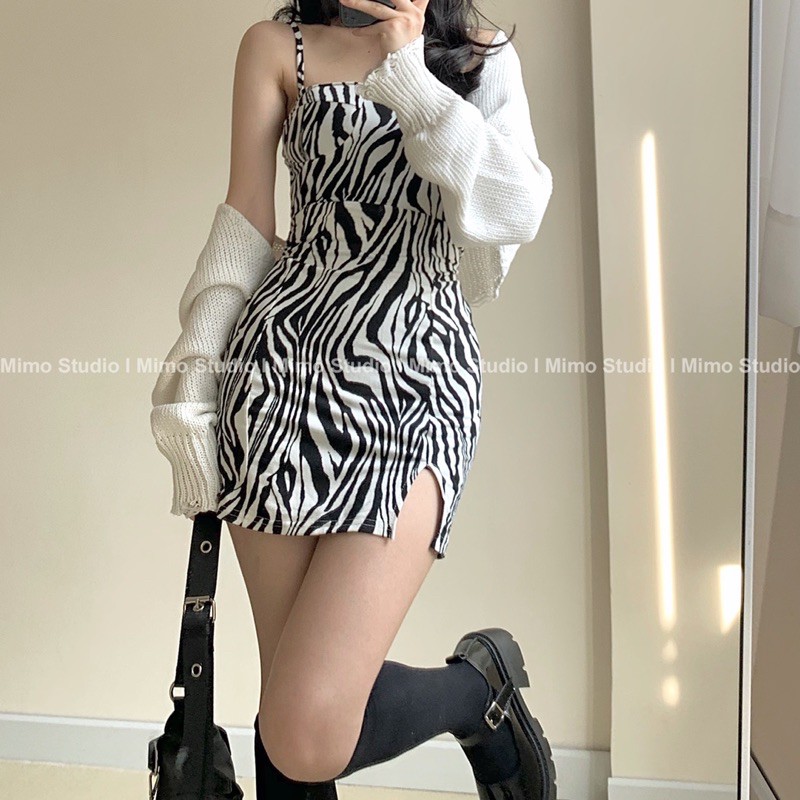 Đầm ôm 2 dây xẻ đùi hoạ tiết ngựa vằn | BigBuy360 - bigbuy360.vn