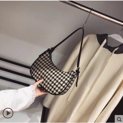 Túi xách nữ phối kẻ caro - Túi kẹp nách nữ đẹp size 23 hình mặt trăng loankeng shop có ảnh thật