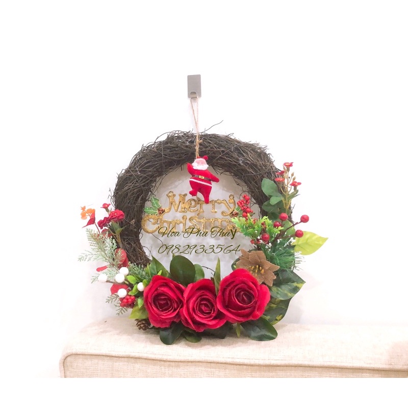 Vòng hoa treo tường Noel