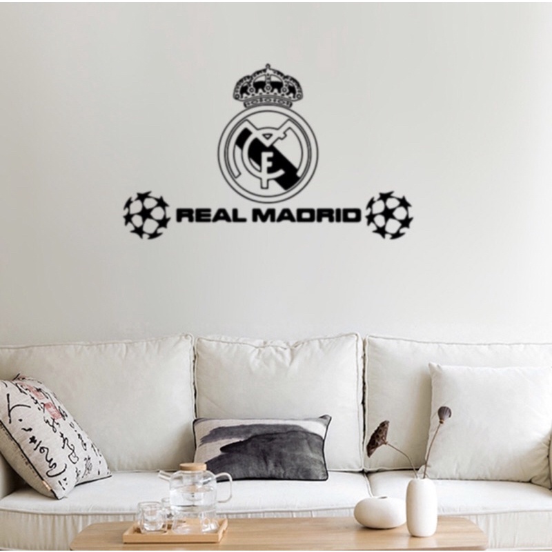 Miếng dán tường logo Real Madrid trang trí phòng ngủ phòng khách