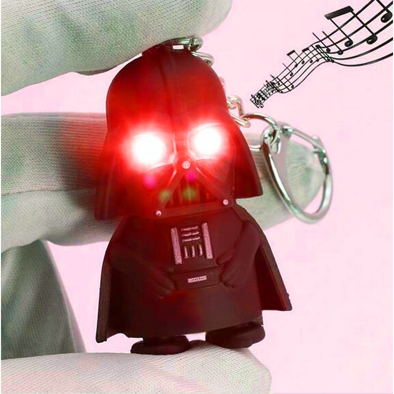 MÓC KHÓA CHIẾN BINH STAR WAR DARTH VADER SIÊU NGẦU CÓ ĐÈN LED TRONG PHIM CHIẾN TRANH GIỮA CÁC VÌ SAO