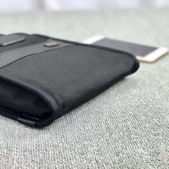 TÚI ĐEO CHÉO TUMI NAM CAO CẤP ANPHAL2 22110D2
