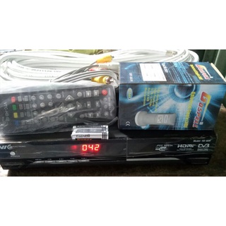 Đầu thu chảo VICelectronic Vinasat HD-I600 củ và LNPF đèn bin mắt thu vệ tinh sài ok cho a,em sài xem những đài HD rõ.