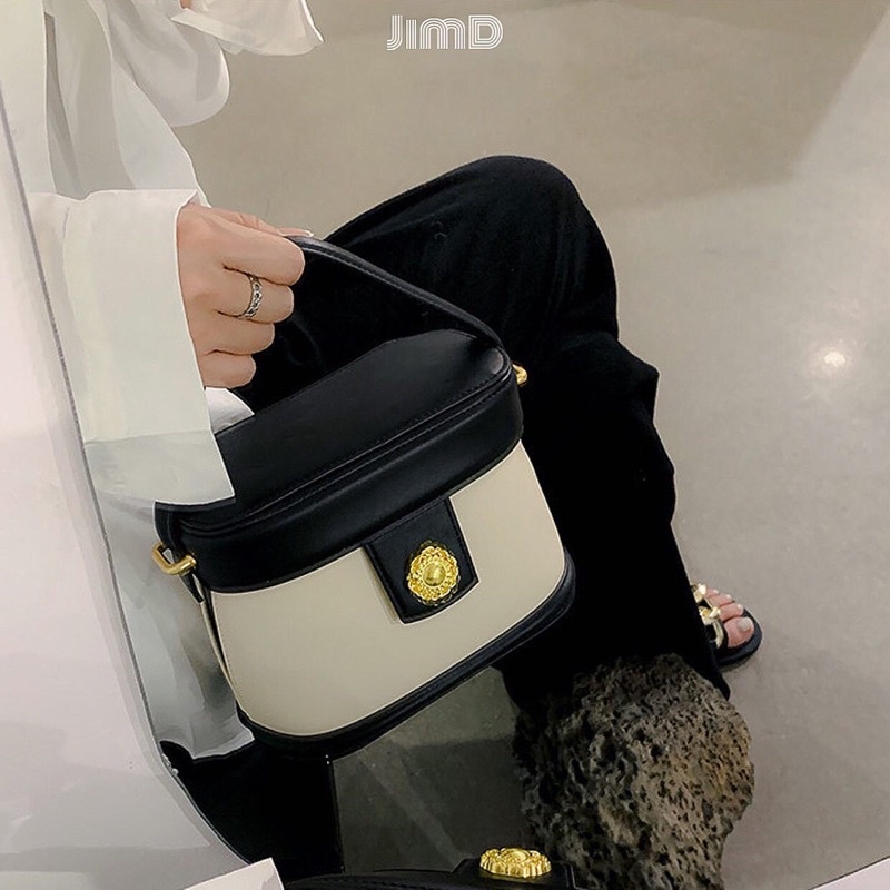 Túi xách nữ dáng cốp trắng đen có quai xách và quai đeo chéo