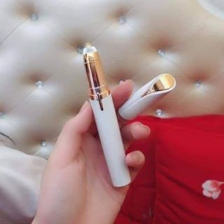 Bút tỉa lông mày