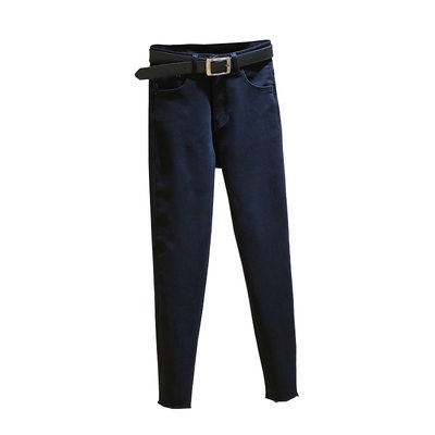Quần jeans ống bó màu đen có thêm lớp nỉ ống nhỏ quần bút chì nhung mỏng tôn dáng phong cách Hàn Quốc mẫu mới mùa đông 2