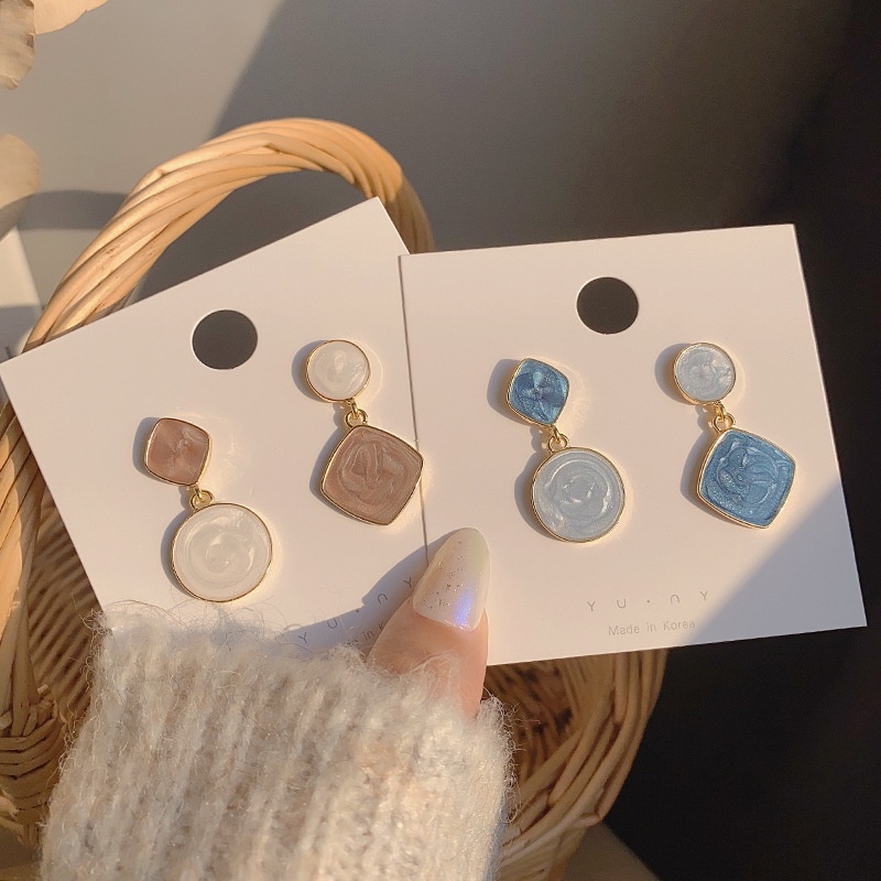 Khuyên tai đính đá nhiều màu sắc phong cách Hàn Quốc cổ điển cá tính dành cho nữ