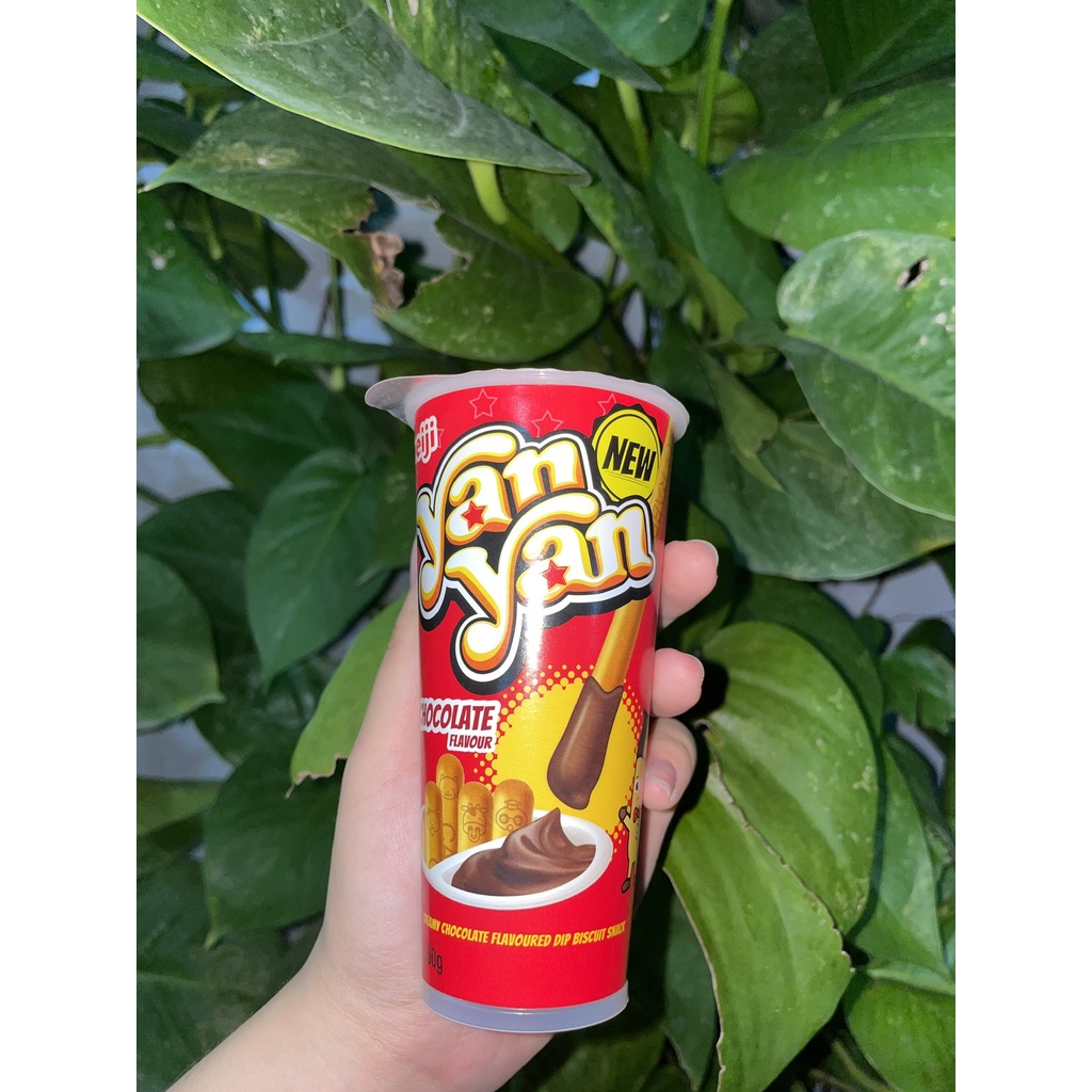 Bánh Que Yan Yan Meiji Chấm Kem Sôcôla Chocolate Flavor (Ly 50g) | BigBuy360 - bigbuy360.vn