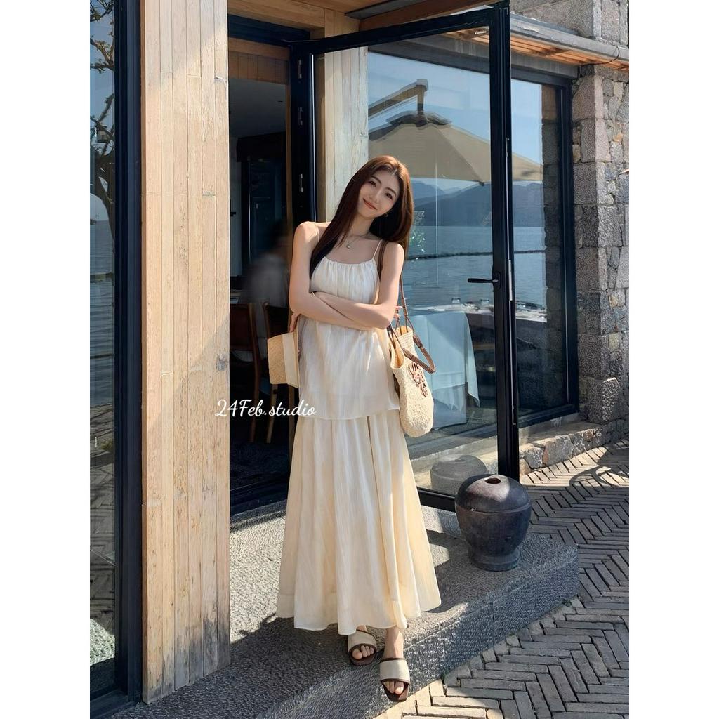 Set áo hai dây tơ nhăn kèm chân váy dài phong cách vintage Hàn Quốc