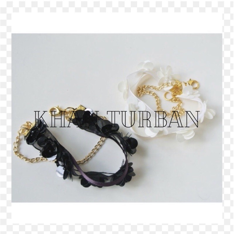 Vòng tay hoa handmade