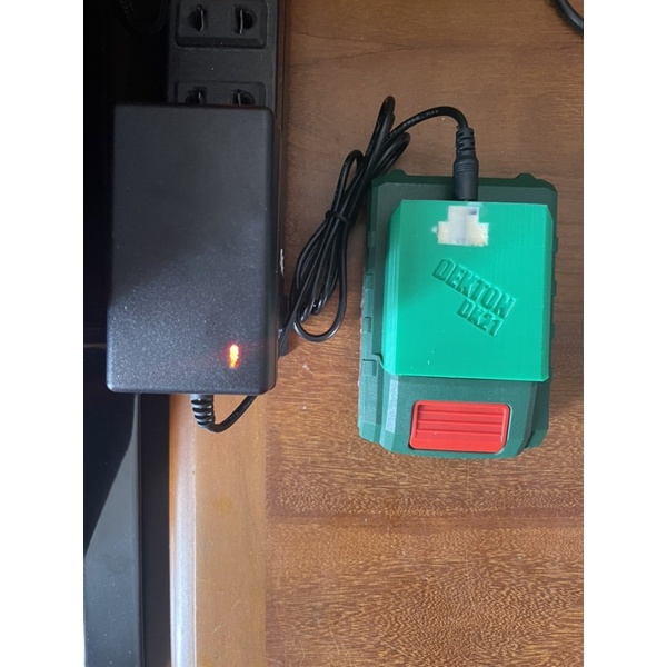 Sạc pin Dekton hệ pin DK21 đời đầu đế sạc adapter 0932361461