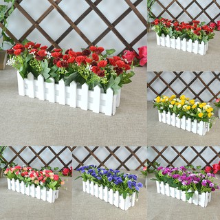 Bó hoa giả kèm hàng rào kích thước 30x7.5x15cm