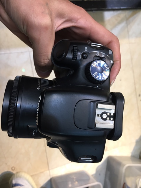 Máy ảnh cũ canon 550D kèm fix canon 50mm f1.8 ii