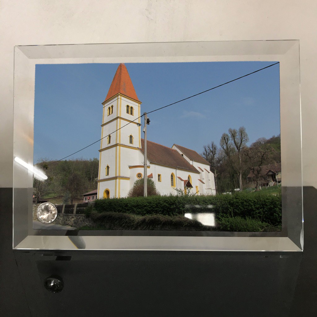 (Chọn 1 trong 13 mẫu) Khung hình thủy tinh in hình nhà thờ Church. Nhận in theo yêu cầu