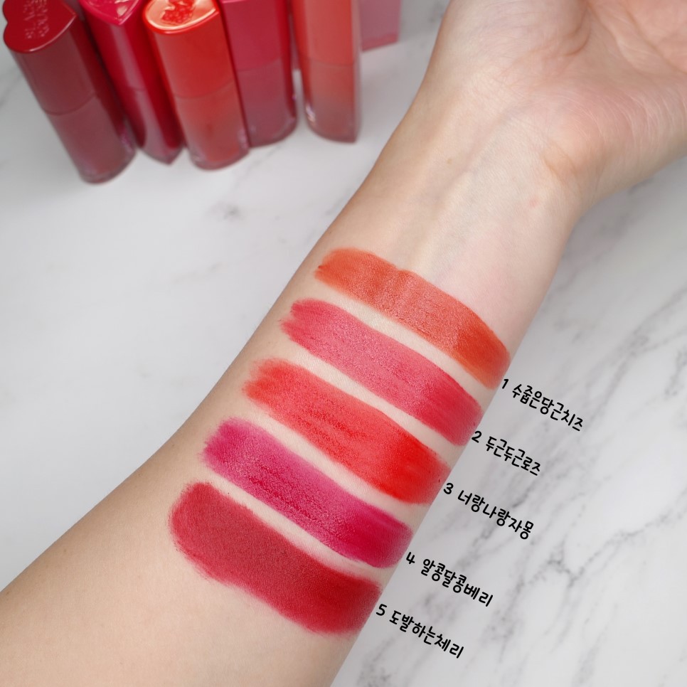 Son Kem Black Rouge Color Lock Heart Tint Siêu Lì