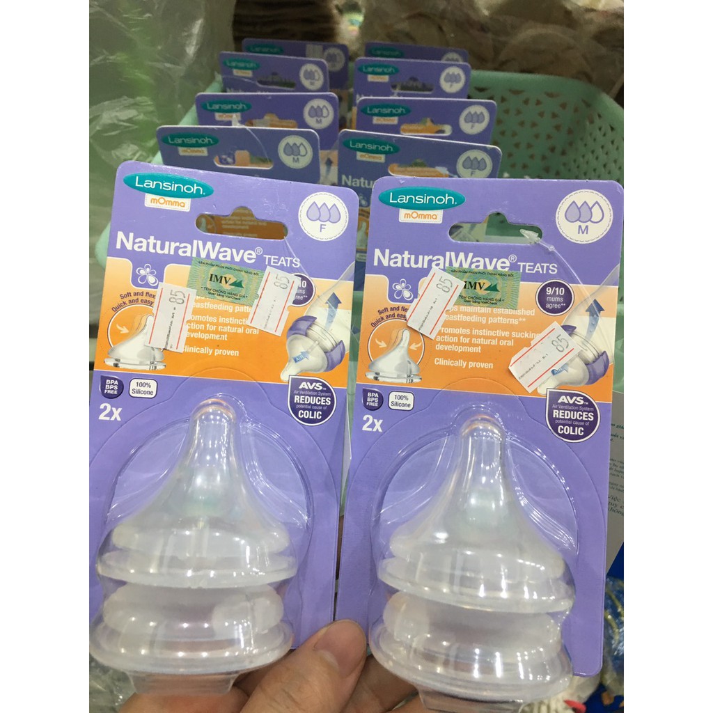Bình sữa Núm ti Lansinoh 160-240ml- núm ti size S M F