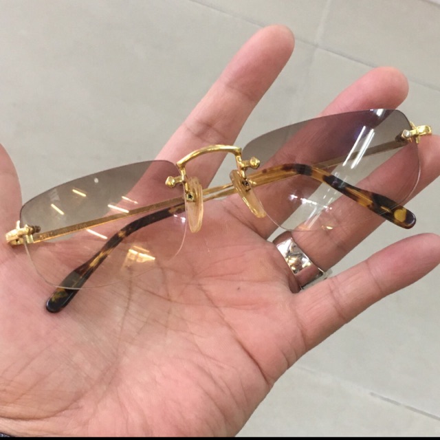 Kính khoan đúc vàng 18k chính hãng