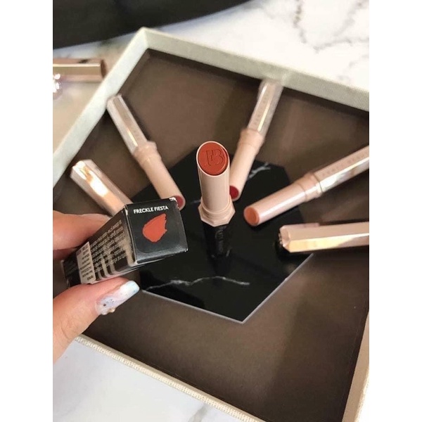 Son Fenty Beauty màu freckle fiesta