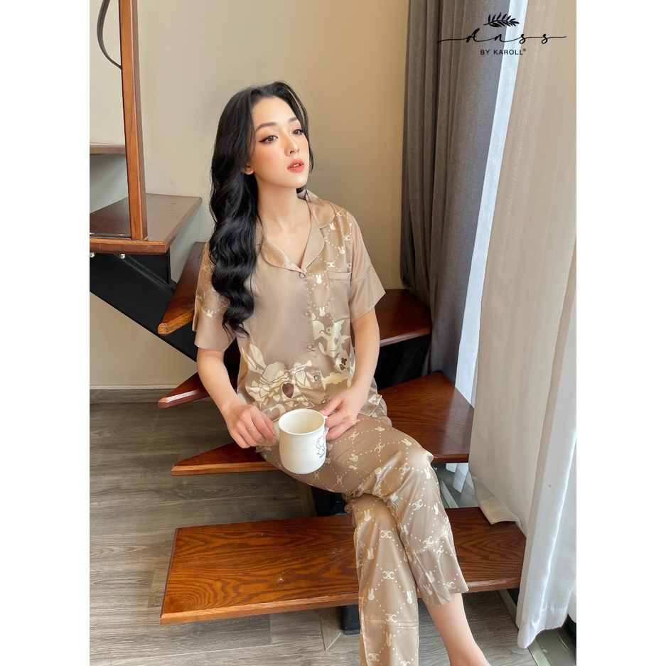 Bộ đồ mặc ngủ ở nhà Karoll, set Pijama nữ mặc nhà chất lụa mềm mịn họa tiết độc đáo, sang chảnh, dáng áo cộc quần dài