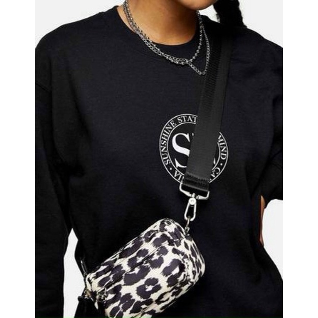 Túi Bao Tử Đeo Chéo Phong Cách Thể Thao Tiện Dụng Dành Cho Nam Và Nữ Họa Tiết Đen Trắng Milla's