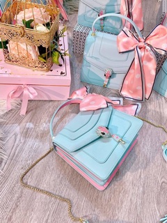 Túi đầu rắn kèm khăn lụa
