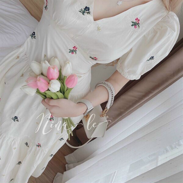 (Sale FreeShip) Đầm maxi hoa dáng dài đi biển,đầm nưc cổ V tay phồng thiết kế tầng dễ thương,chất đẹp hàng chuẩn from