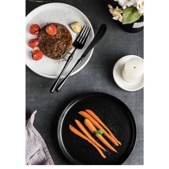 Đĩa sứ Trắng/Đen Cruise, Đĩa tròn phẳng Decor trang trí món ăn phong cách Bắc Âu