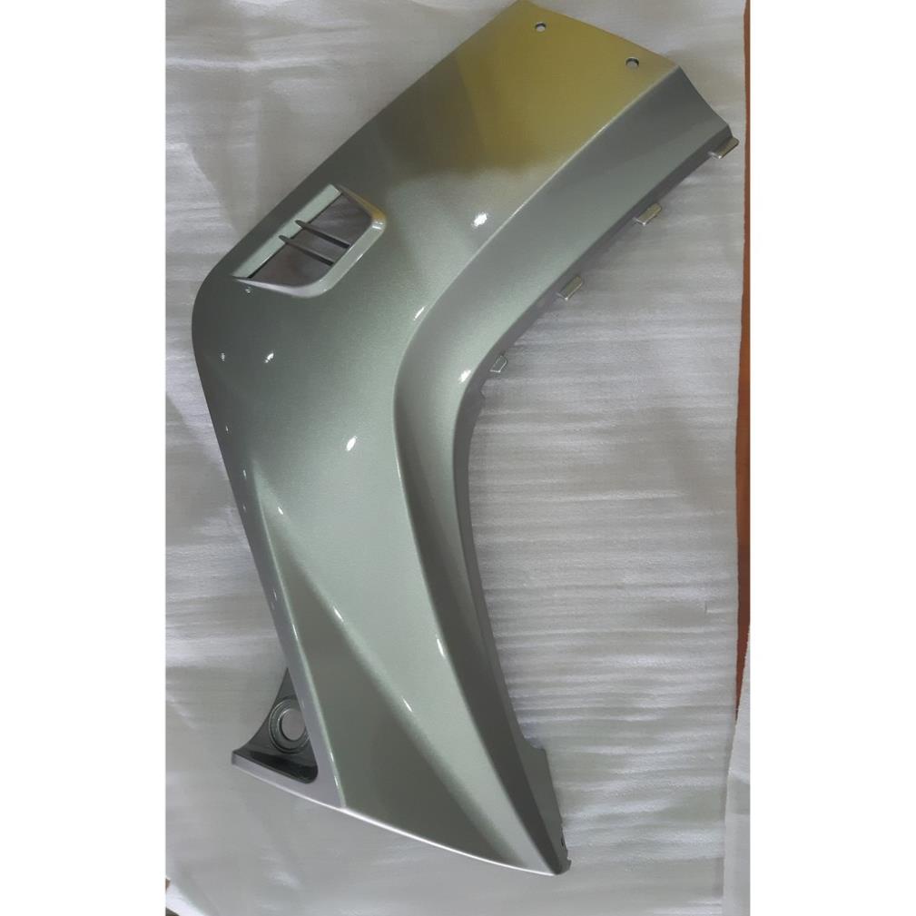 Cánh yếm ngoài zin Exciter 2006 - 2010 bạc