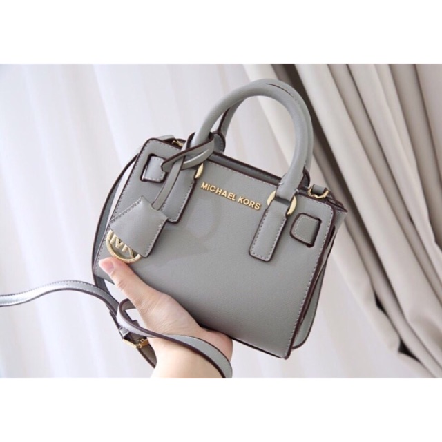 Túi xách Michael Kors Hamilton