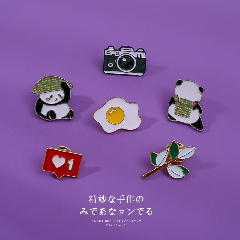 Trâm cài áo họa tiết hoạt hình phong cách Hàn Nhật dễ thương