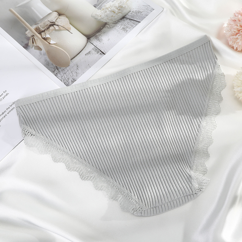 Quần lót cotton phối ren quyến rũ dành cho nữ Levao