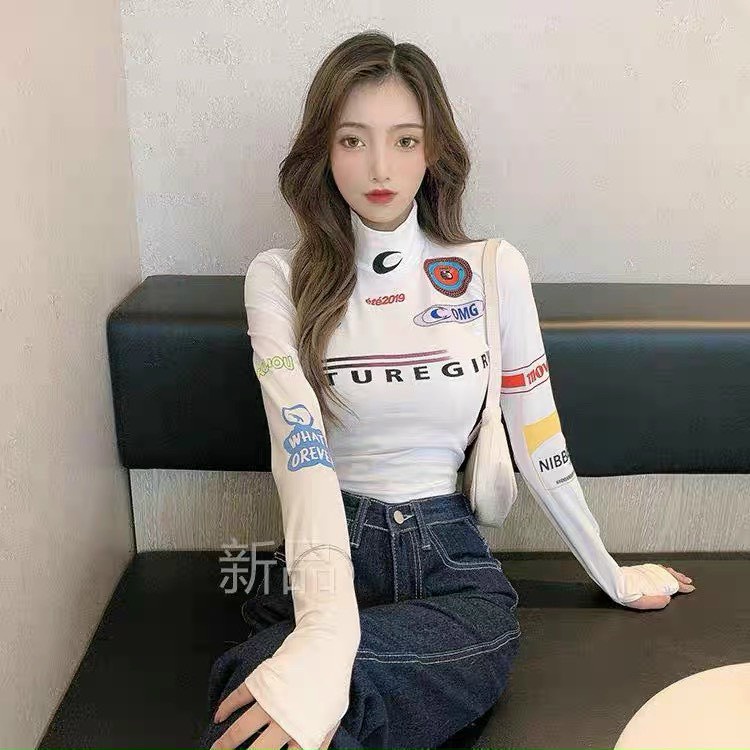 Áo kiểu cổ lọ tay dài croptop in hình logo chữ thể thao cực xinh , chất thun bozip mềm mịn