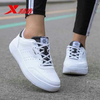 Giầy Xtep nữ