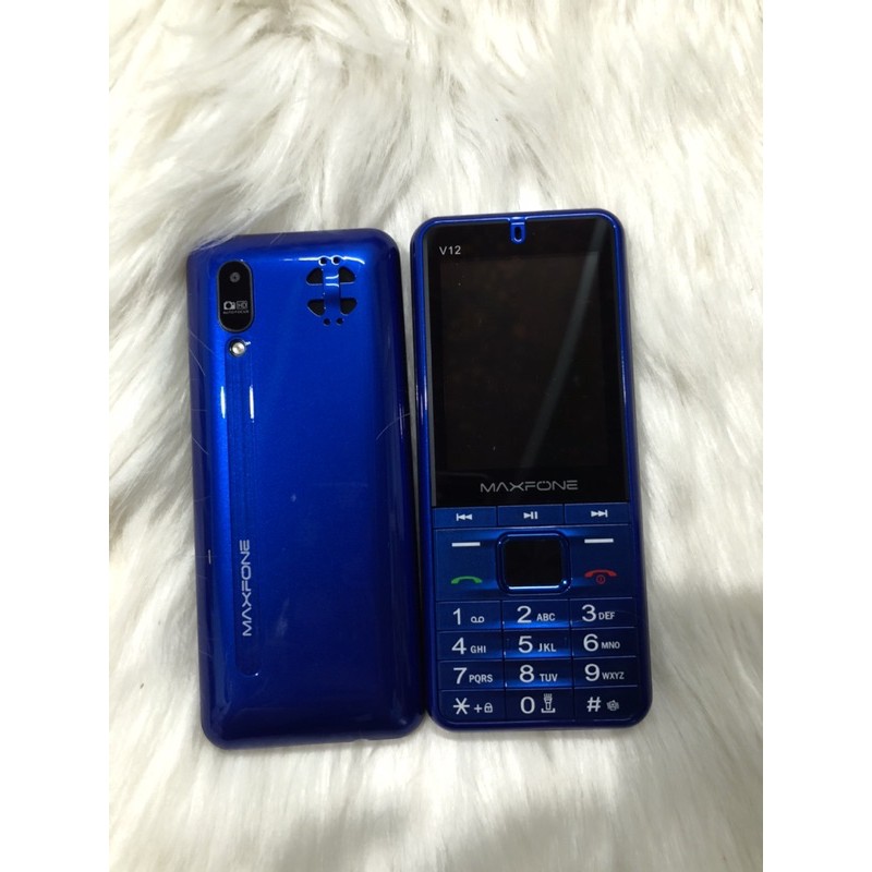 Điện thoại 4 sim maxfone V12 giống N7000 dành cho người già