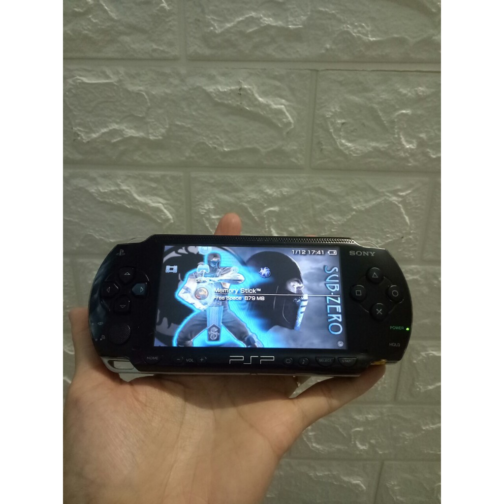 Máy chơi game Sony PSP 2000 hack full 32GB Cực đẹp